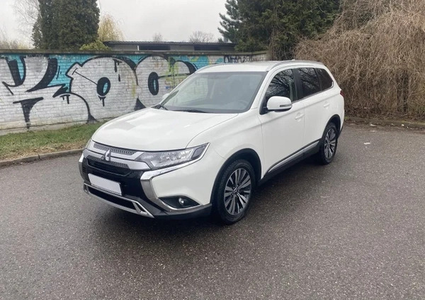 Mitsubishi Outlander cena 116500 przebieg: 20000, rok produkcji 2019 z Warszawa małe 562